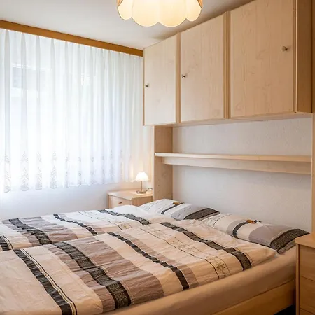 Sunnaeplaetzli- Aprt. 4p Matterhorn View/wifi Апартаменти